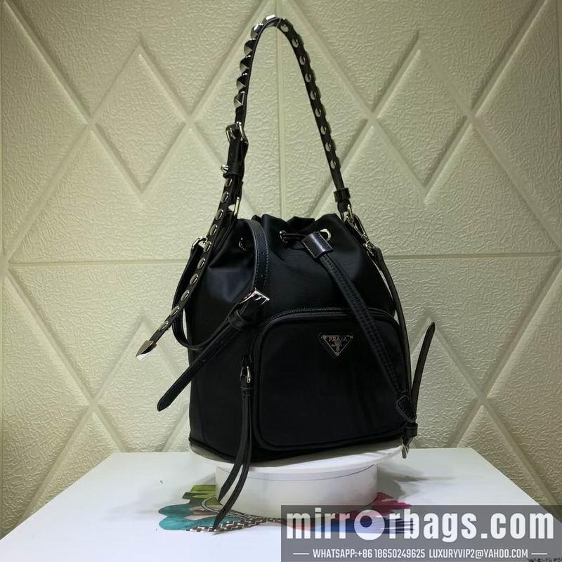 Replica Prada Bags 938-1 17.5X22.5X13cm CN
