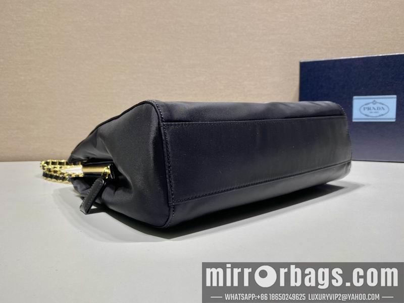 Replica Prada Bags Vintage 1BD631 30x26x6cm ap 57