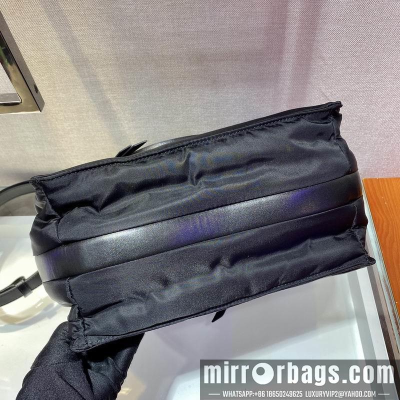 Replica Prada Bags Re-Nylon 1BC308 28x26x14cm ap 12