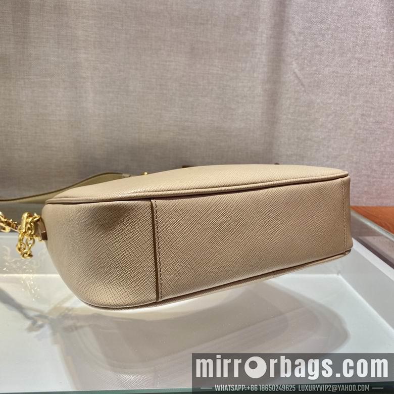 Replica Prada Bags Re-Edition AP1BH204 23X17X6.5