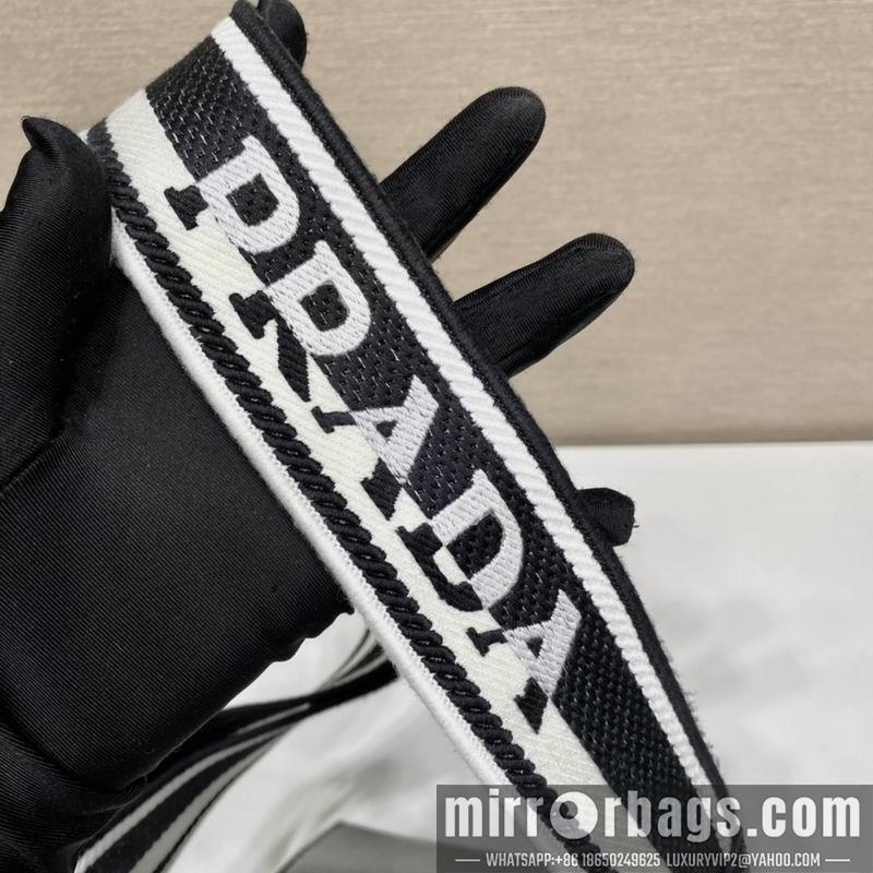 Replica Prada Bags Saffiano Monochrome 1BD317 21x14x6 ap 15