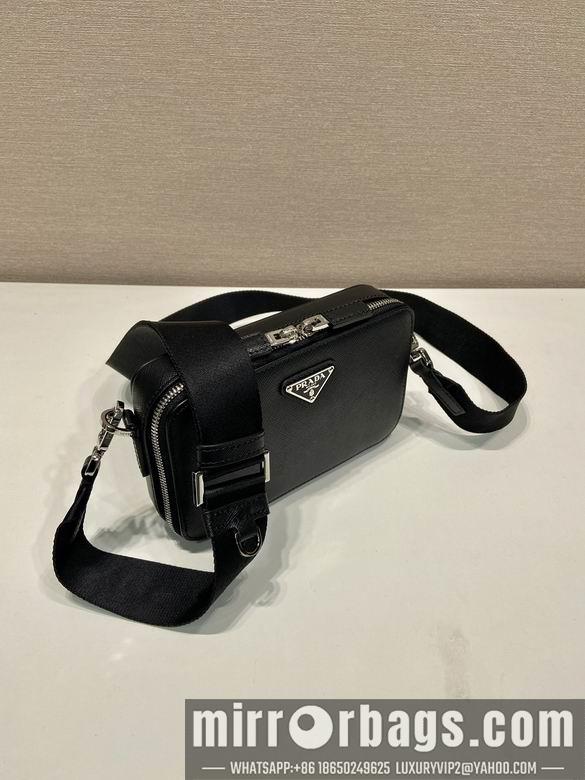 Replica Prada Bags Prada Brique 2VH173十字纹 19x11.5x3.5cm AP