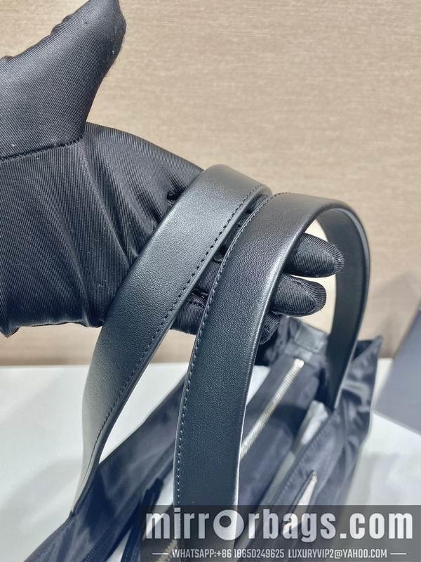 Replica Prada Bags Tote Re-Nylon 2VG318A 33x30x13cm ap 19