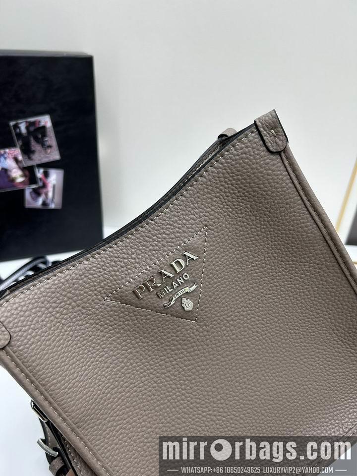 Replica Prada Bags Prada 1BC073 20x19x6cm jj1