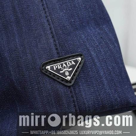 Replica Prada Bags Prada洗水牛仔 38.5x16x45cm zy