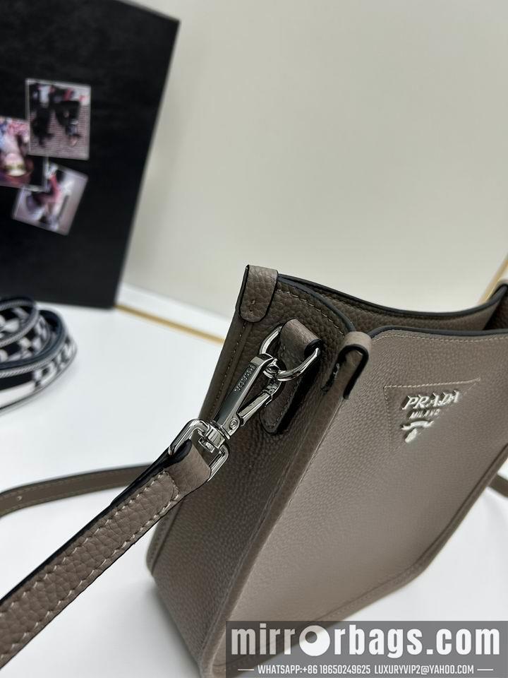 Replica Prada Bags Prada 1BC073 20x19x6cm jj1