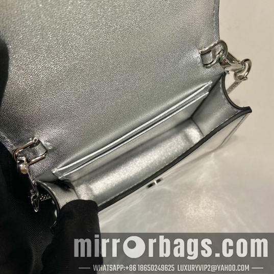 Replica Prada Bags Parda 1MR024银色镜面 11.5x8cm Ap