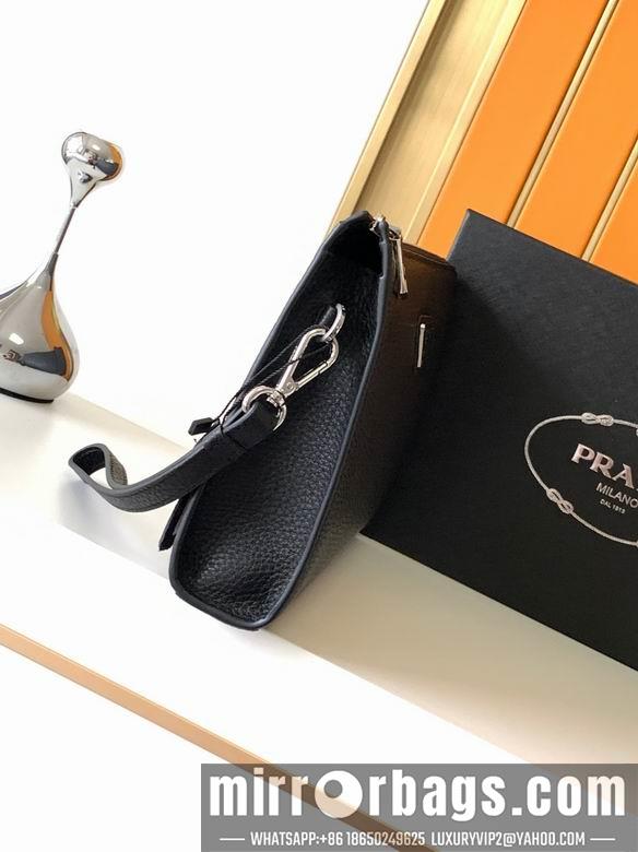 Replica Prada Bags 8633-4 26X18X5cm WP