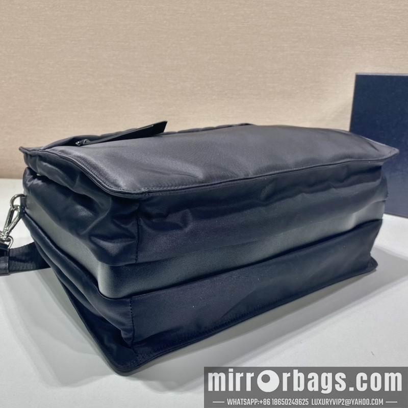 Replica Prada Bags Tote Re-Nylon 2VG318A 33x30x13cm ap 19