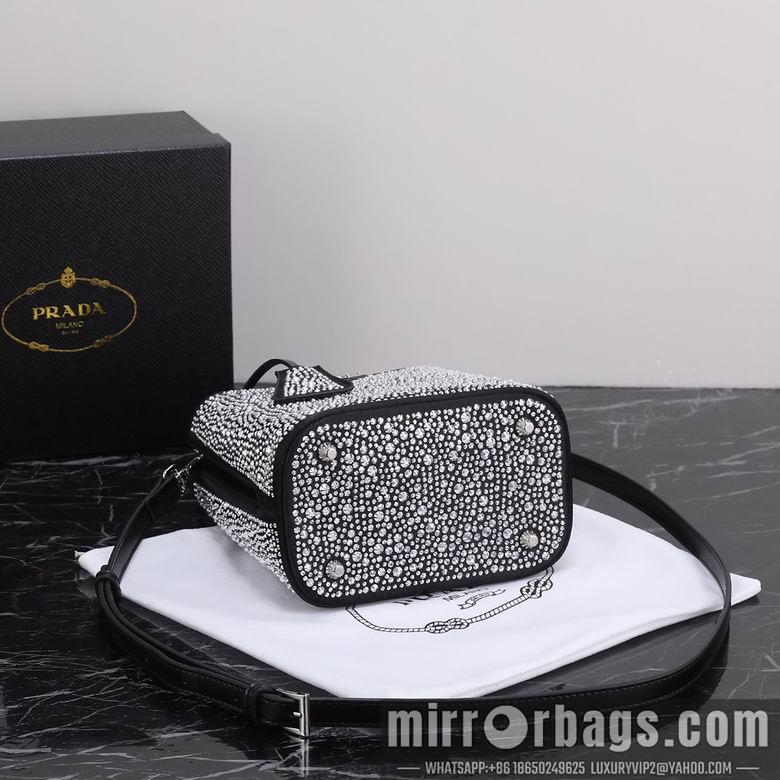 Replica Prada Bags 1012 16X21X10cm XM 4