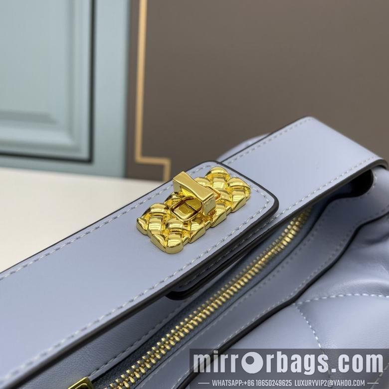 Replica Prada Bags 66200 21X18X10cm XM 3