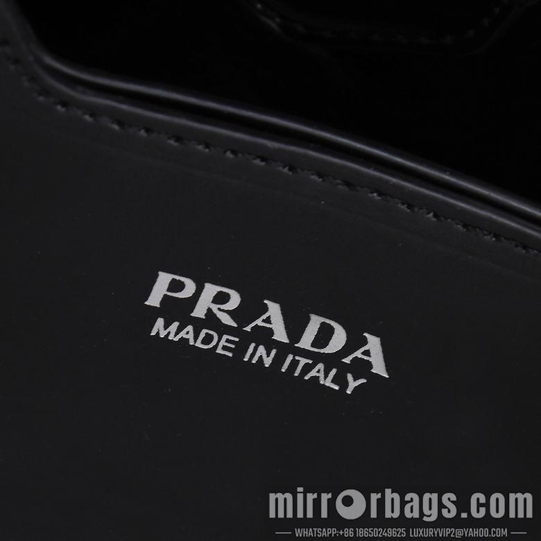 Replica Prada Bags 1012 16X21X10cm XM 4