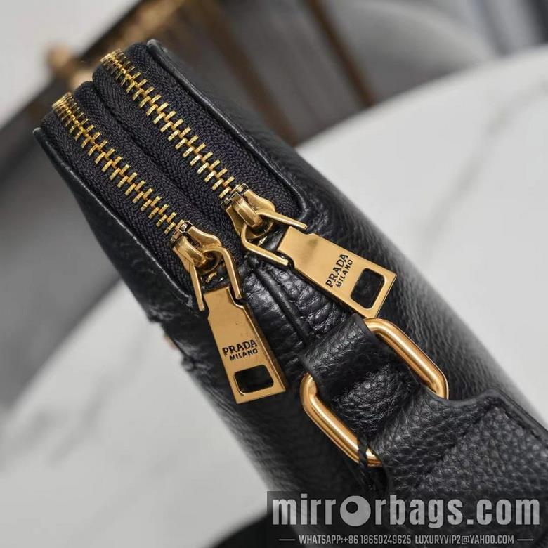 Replica Prada Bags 8080-1 XM