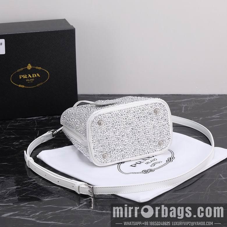 Replica Prada Bags 1012 16X21X10cm XM 3