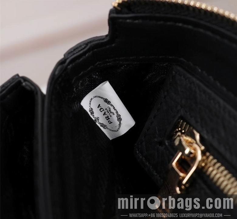 Replica Prada Bags 8368－4 28X17X4cm WP 1