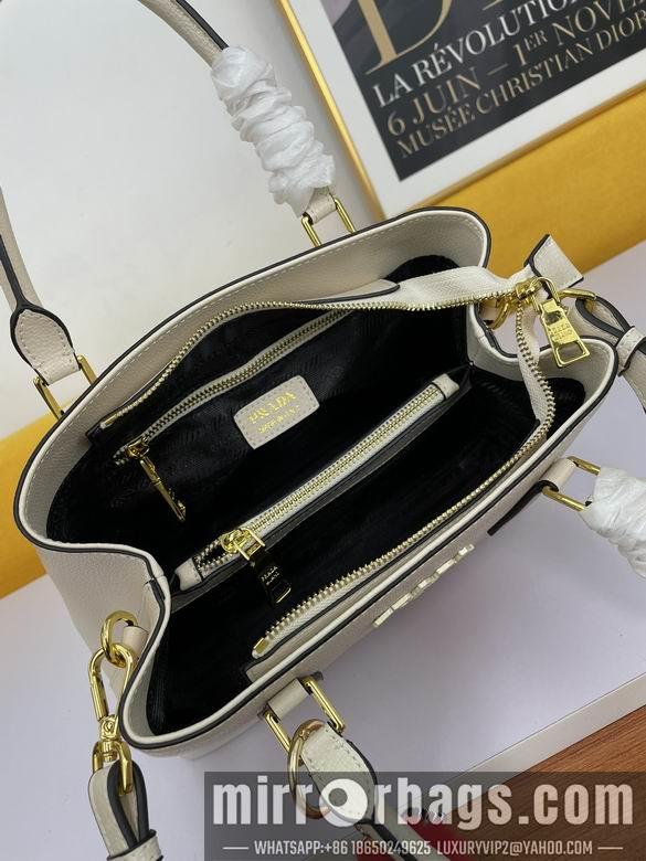 Replica Prada Bags WW5005白  30X22X13