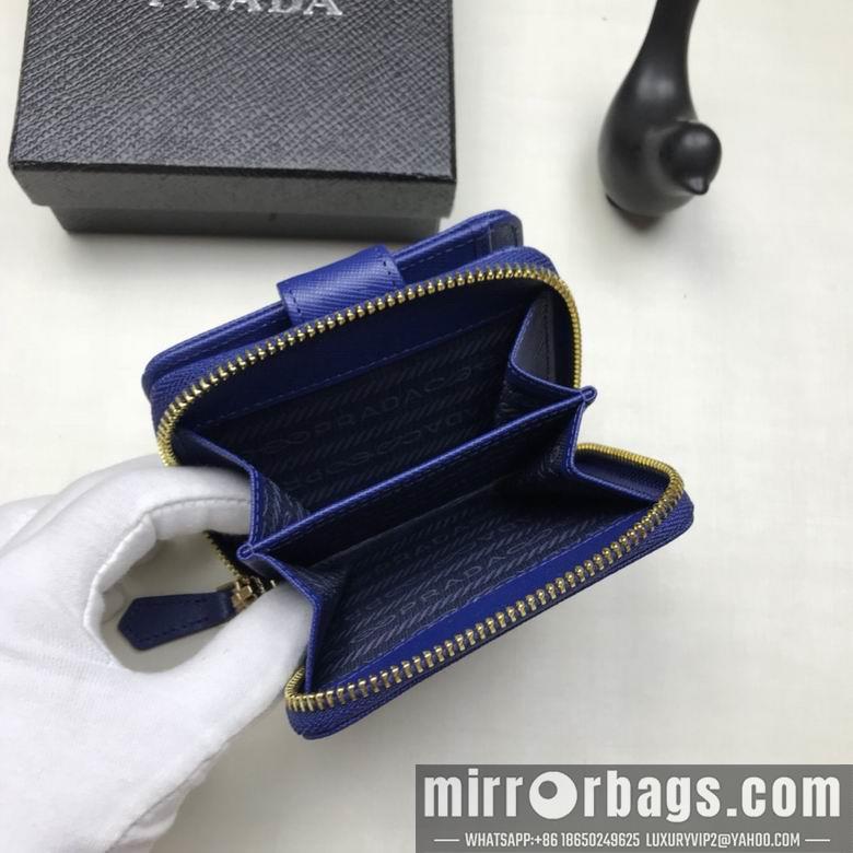 Replica Prada Bags LM0522 10x9x2cm YG 4