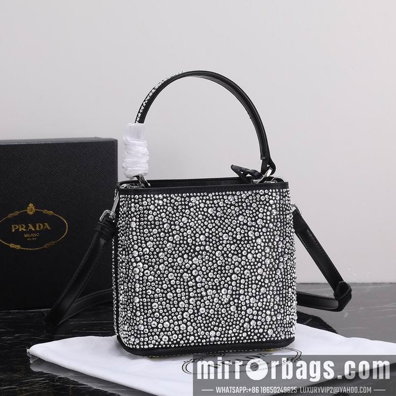 Replica Prada Bags 1012 16X21X10cm XM 4