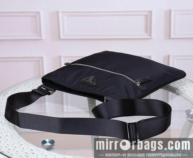 Replica Prada Bags 052 30X27X1cm