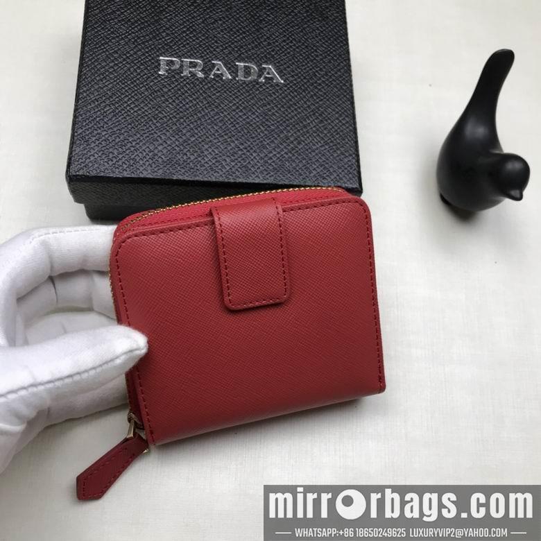 Replica Prada Bags LM0522 10x9x2cm YG 5