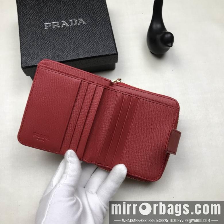 Replica Prada Bags LM0522 10x9x2cm YG 5