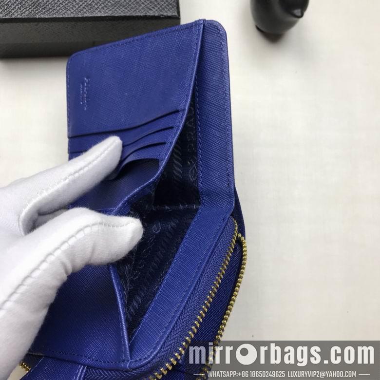 Replica Prada Bags LM0522 10x9x2cm YG 4