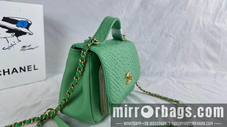 1:1 Replica Chanel Bags 8828 21X14X7cm WO 4colour