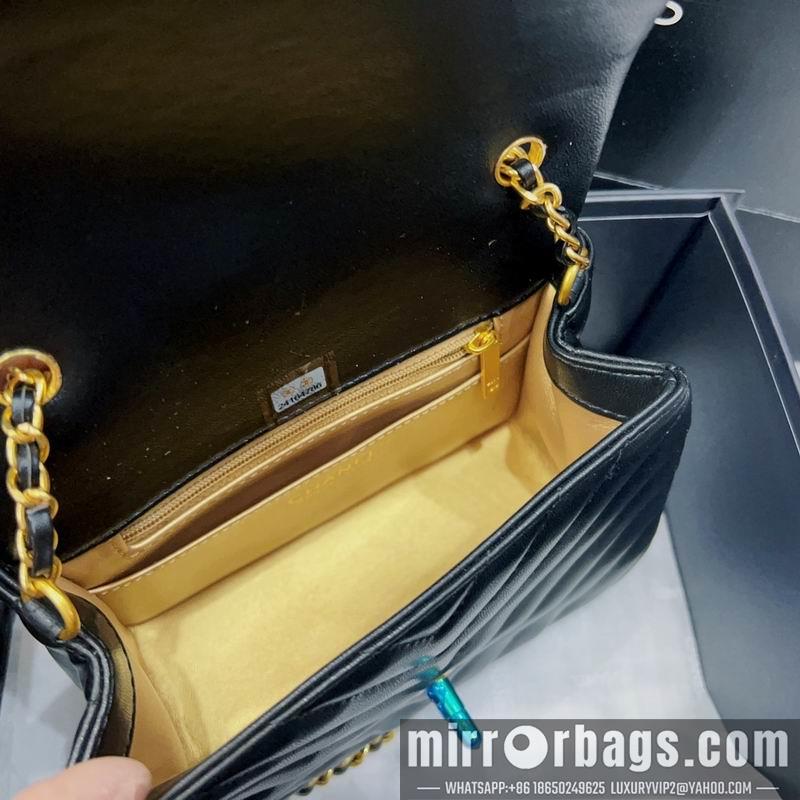 1:1 Replica Chanel Bags Chanel 羊皮18cm CN
