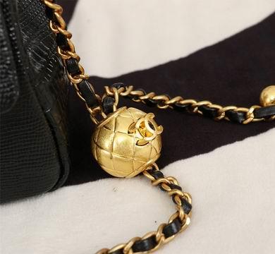 1:1 Replica Chanel Bags 8942 13X20X7cm WO