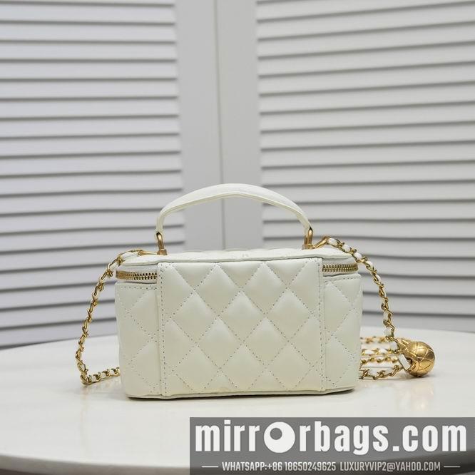 1:1 Replica Chanel Bags WO8104 17X8X9.5