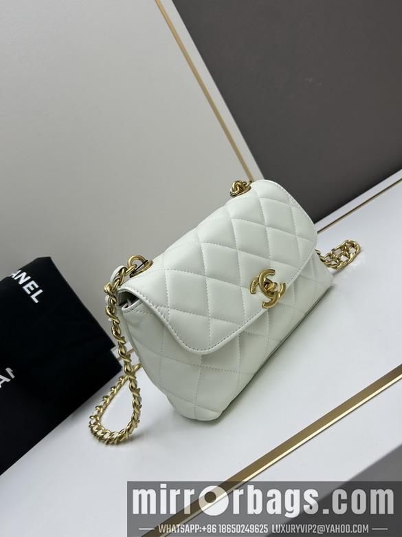 1:1 Replica Chanel Bags Chanel 5115 13x20.5x6.5cm jj2