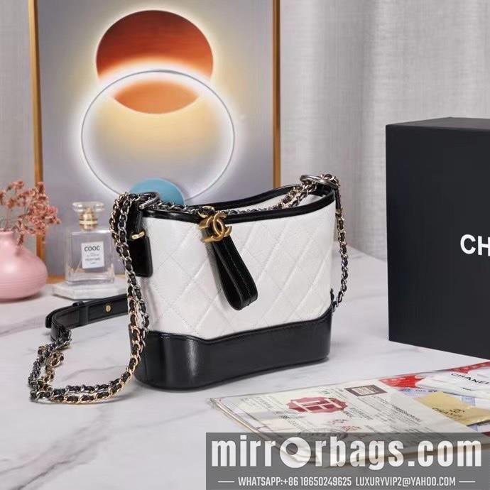 1:1 Replica Chanel Bags 221111 20cm WO