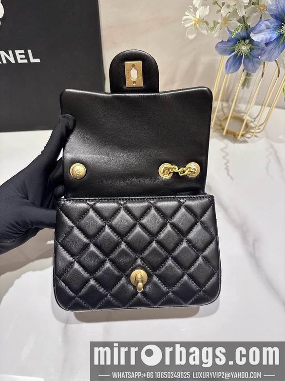 1:1 Replica Chanel Bags AS4040 17cm WO