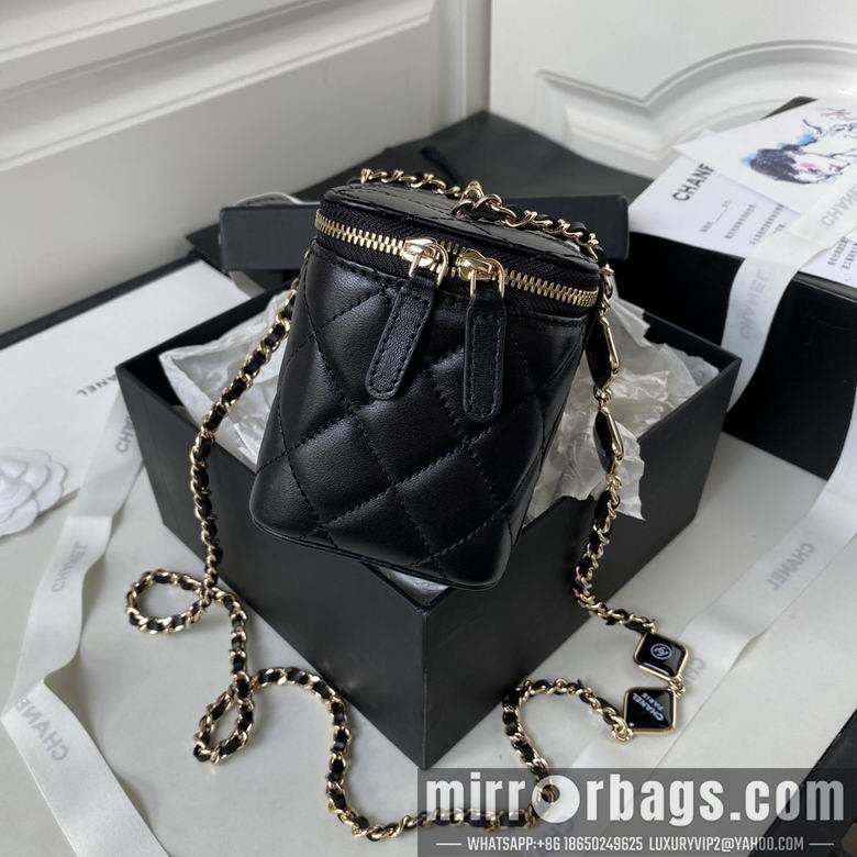 1:1 Replica Chanel Bags A96018 17X9.5X8cm WO