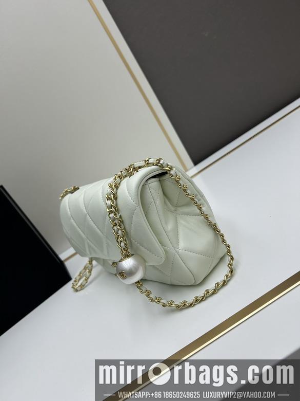 1:1 Replica Chanel Bags Chanel 5118 13x20.5x6.5cm jj2
