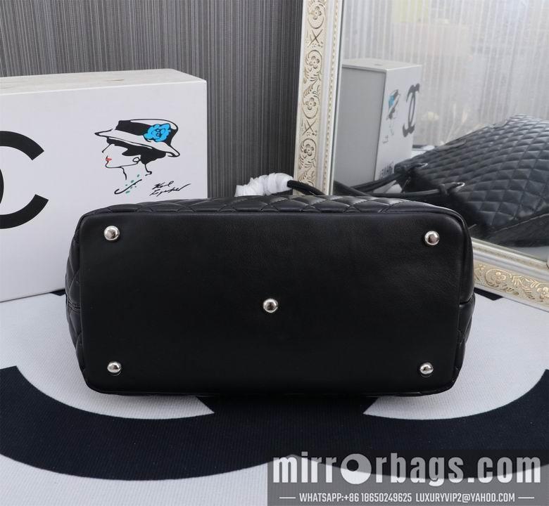 1:1 Replica Chanel Bags 8858 41X23X14cm XMY