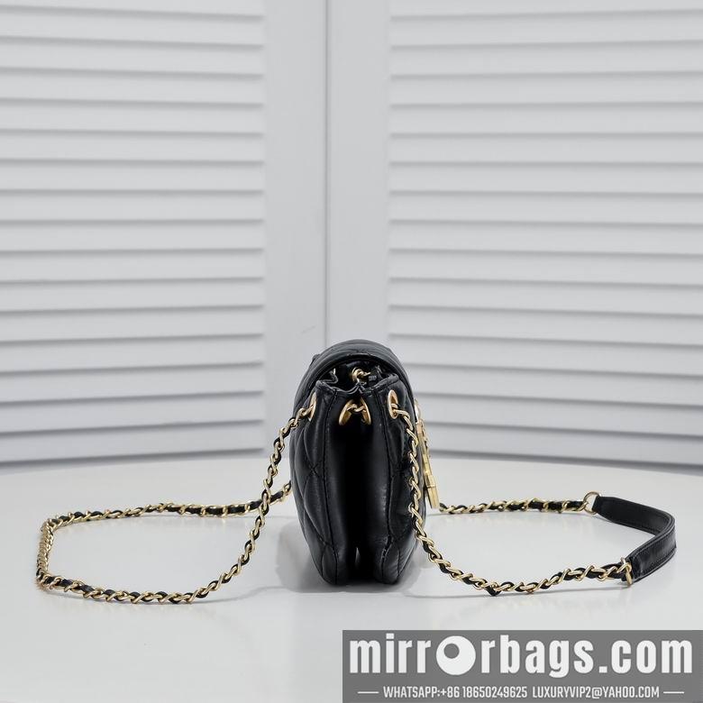 1:1 Replica Chanel Bags 4611 17.5X20X5cm WO