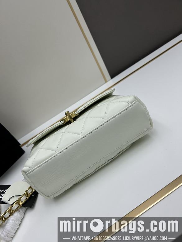 1:1 Replica Chanel Bags Chanel 5115 13x20.5x6.5cm jj2