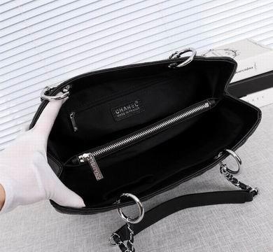 1:1 Replica Chanel Bags WO6078 33X24X14