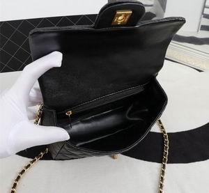 1:1 Replica Chanel Bags WO8041 20X2X6