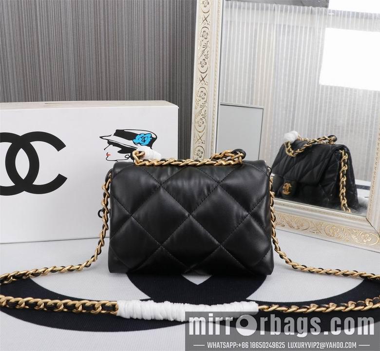 1:1 Replica Chanel Bags 8825 18X23X9cm XMY