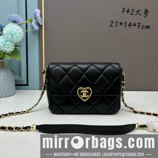 1:1 Replica Chanel Bags Chane1 742 21x14x7cm ww