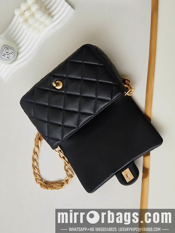 1:1 Replica Chanel Bags 9030 17X21X6cm WO