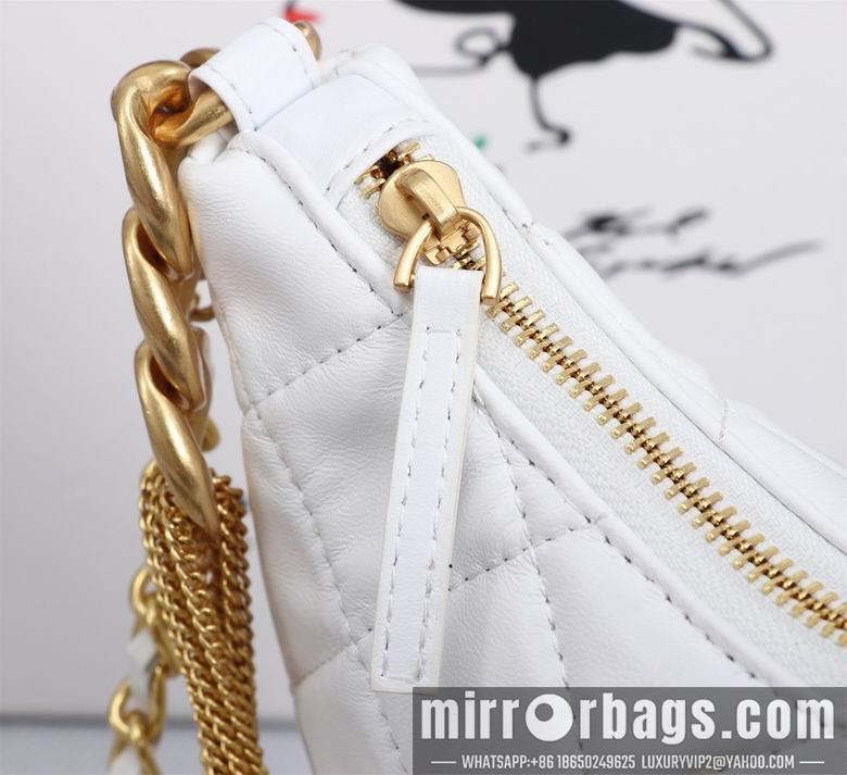 1:1 Replica Chanel Bags 8842 17.5X24X6cm XMY 3colour