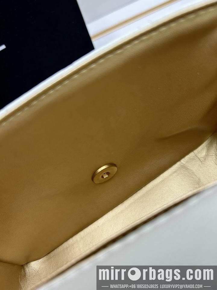1:1 Replica Chanel Bags Chanel 5112 13x18x7cm jj2