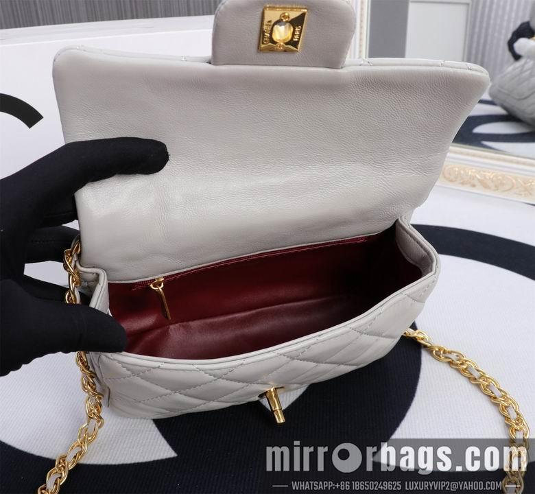 1:1 Replica Chanel Bags 8836 13X21X8cm XMY