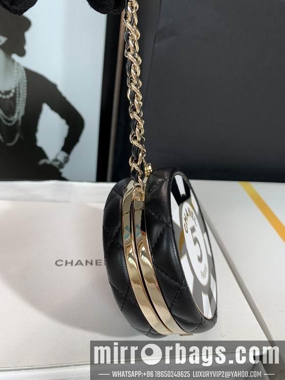 1:1 Replica Chanel Bags 8X8X3.5cm 061102  YG 2colour