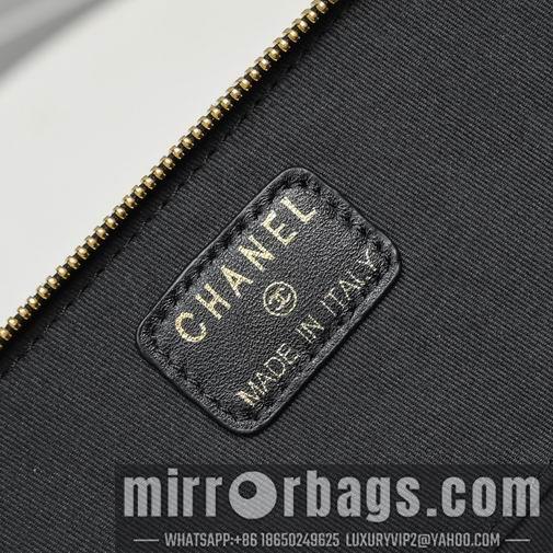 1:1 Replica Chanel Bags WO8104 17X8X9.5
