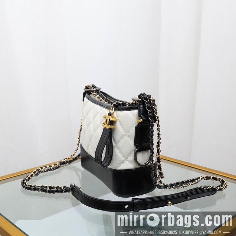1:1 Replica Chanel Bags 6683 20cm YG 2colour