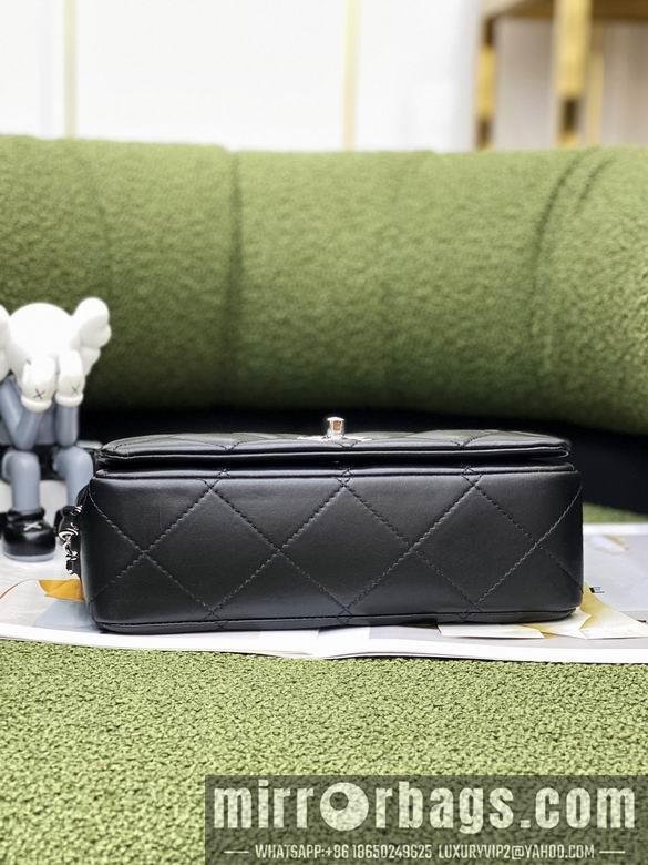 1:1 Replica Chanel Bags SS2023 22cm YG 2colour